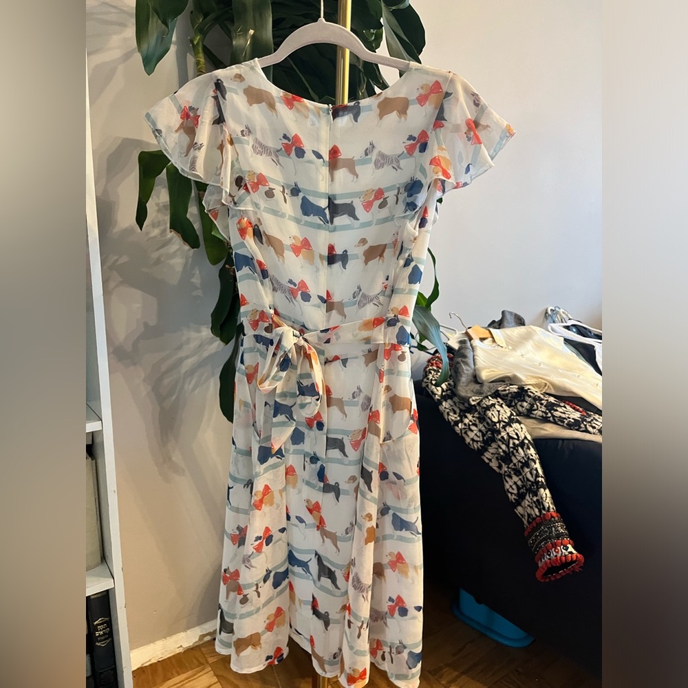 New with tags size M dress with dogs on it